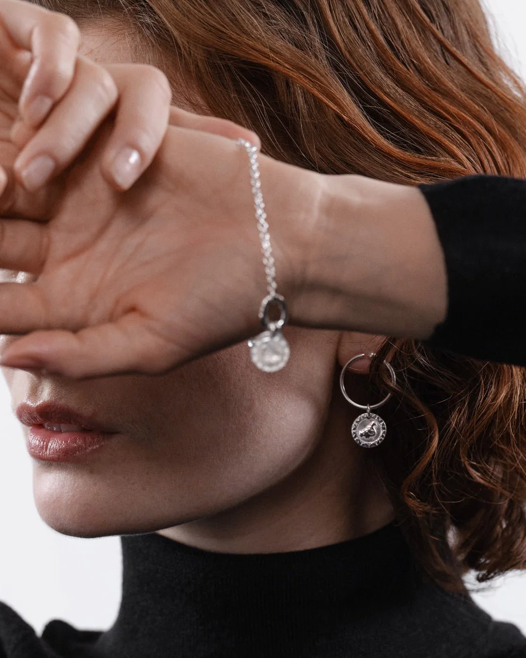 Amuletti-pikkuhela Aurinkoleijona pronssi - Image 4