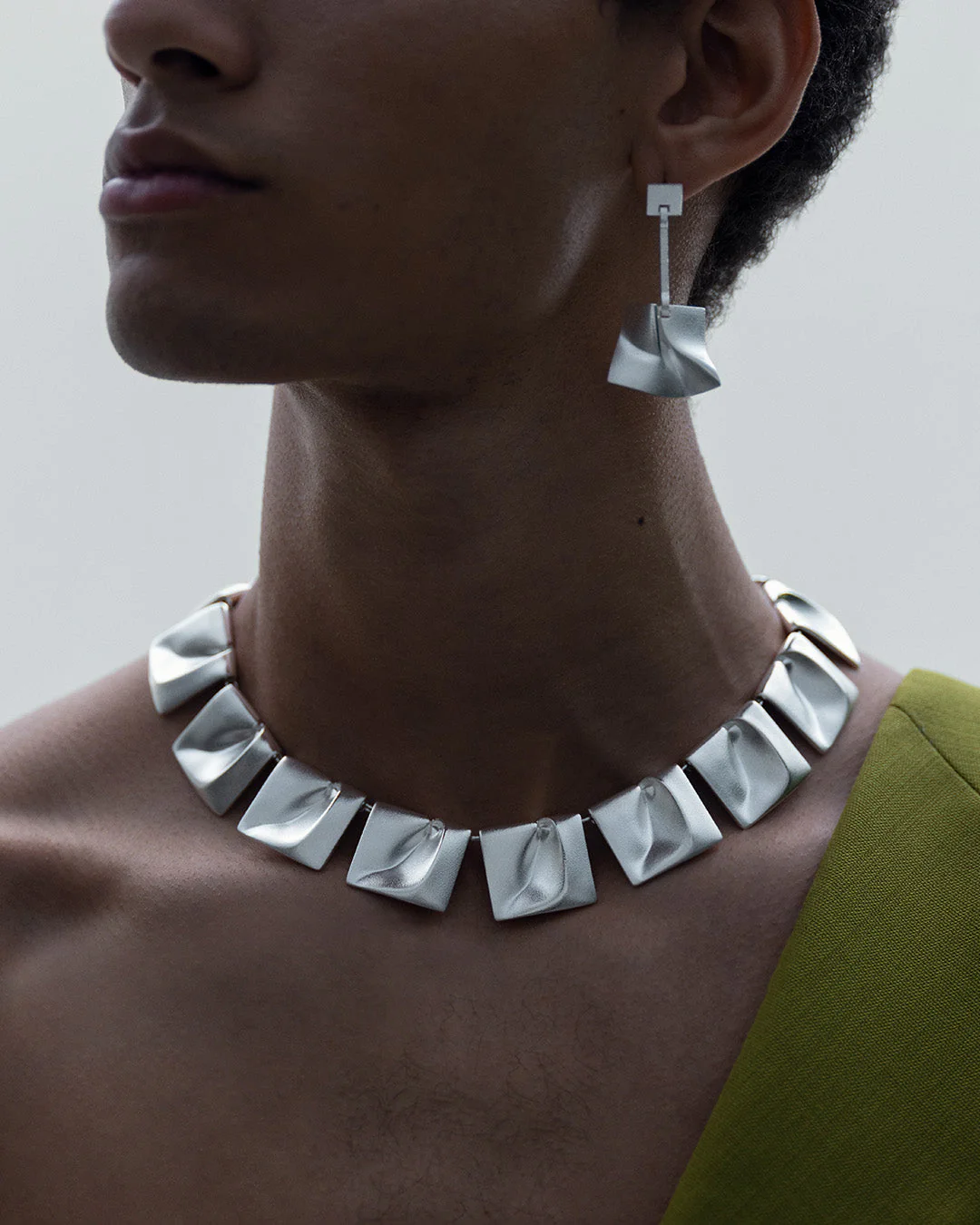 Galaktinen tuuli -korvakorut hopea - Image 4