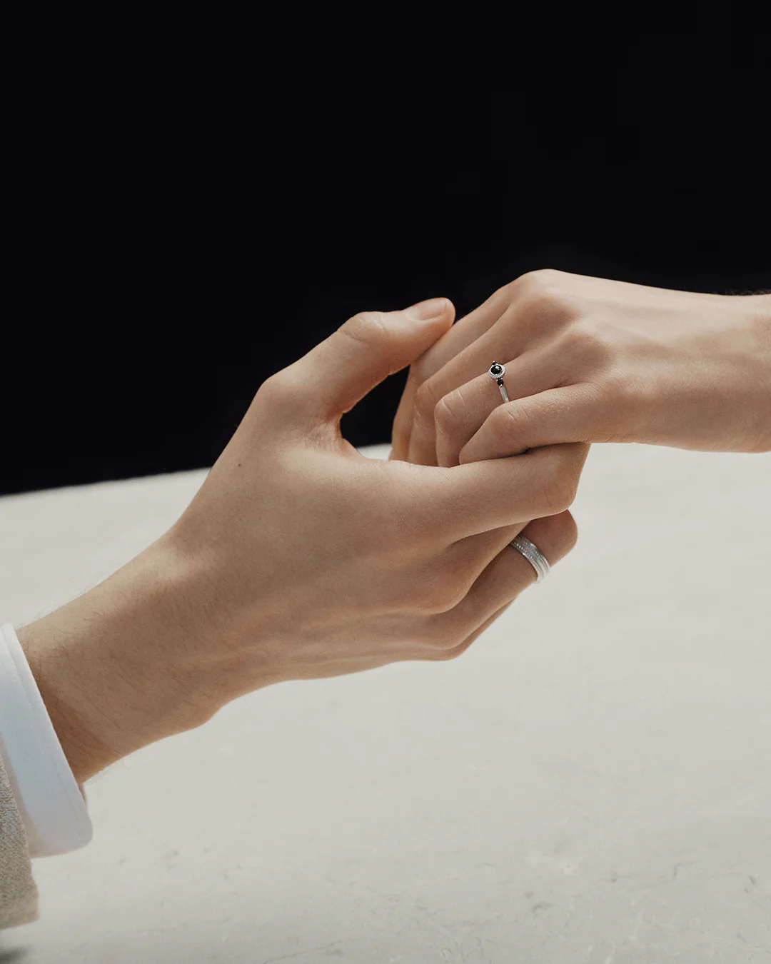 Valittu-sormus 0,06ct valkokulta - Image 6